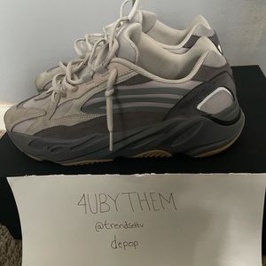 Yeezy V2 tephra
